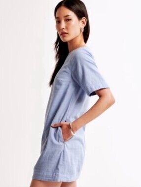 Abercrombie & Fitch Light Blue Crewneck T-shirt Dress